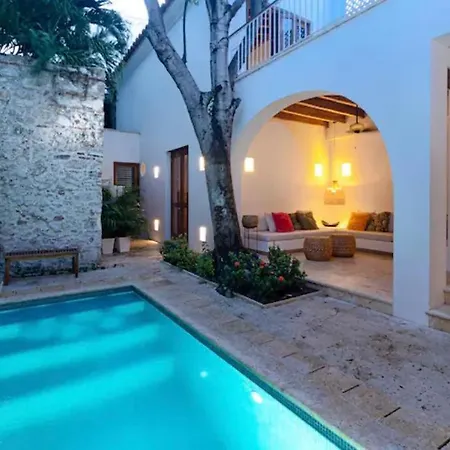 Villa Colonial Retreat La Mary With Private Pool *