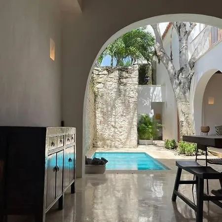 Colonial Retreat La Mary With Private Pool Villa